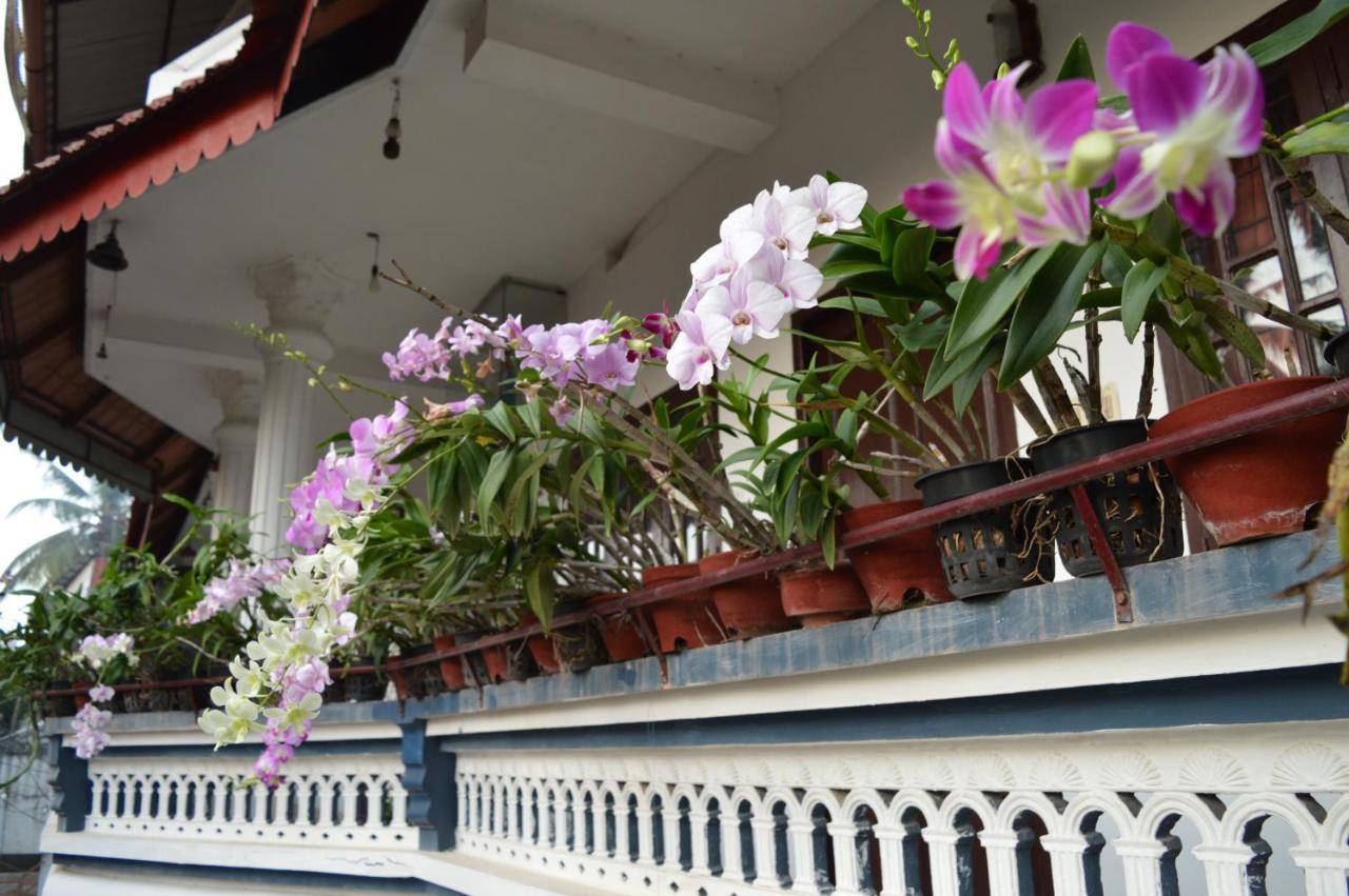 Dream Catcher Home Stay Kochi Екстер'єр фото