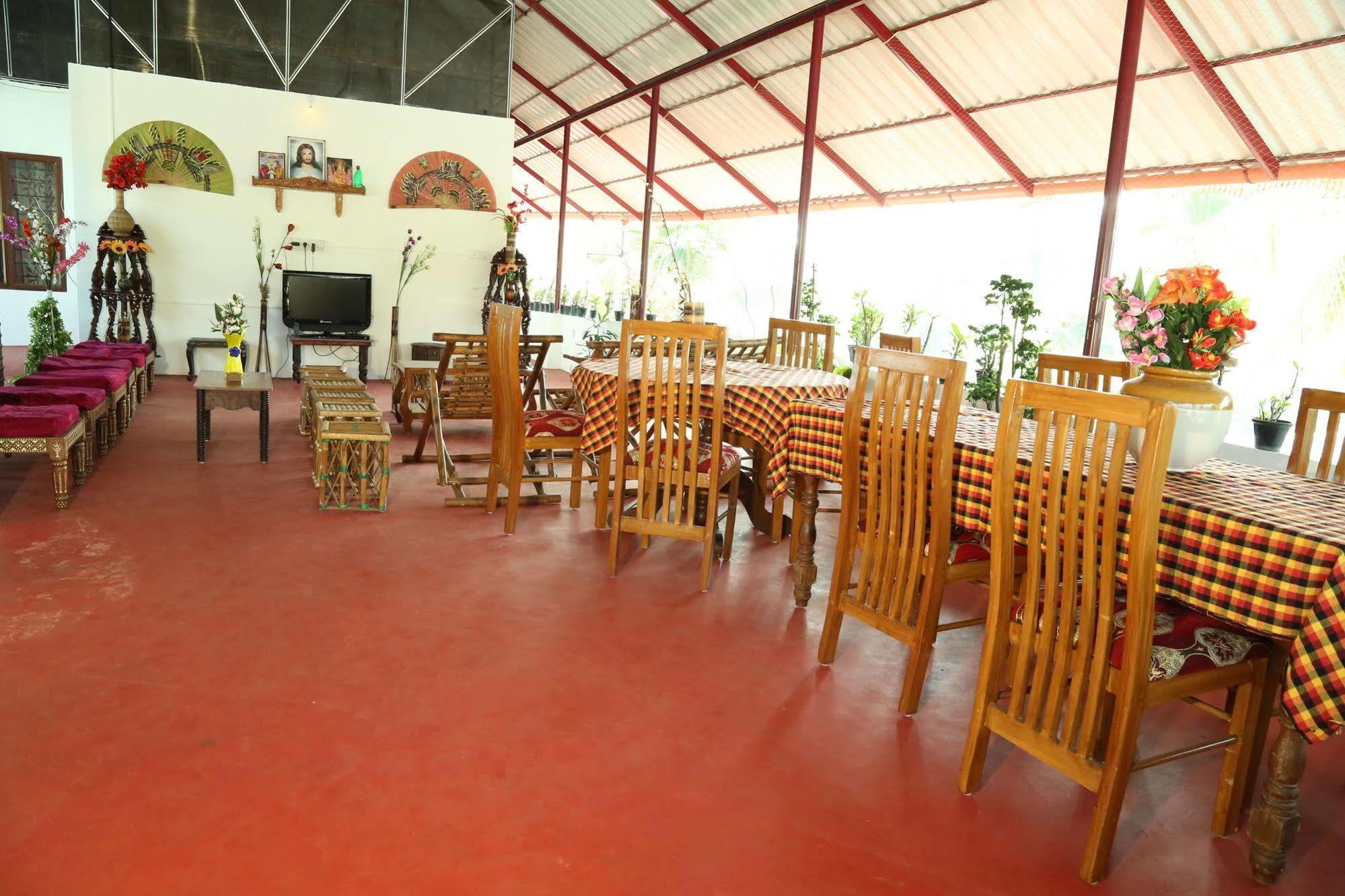 Dream Catcher Home Stay Kochi Екстер'єр фото