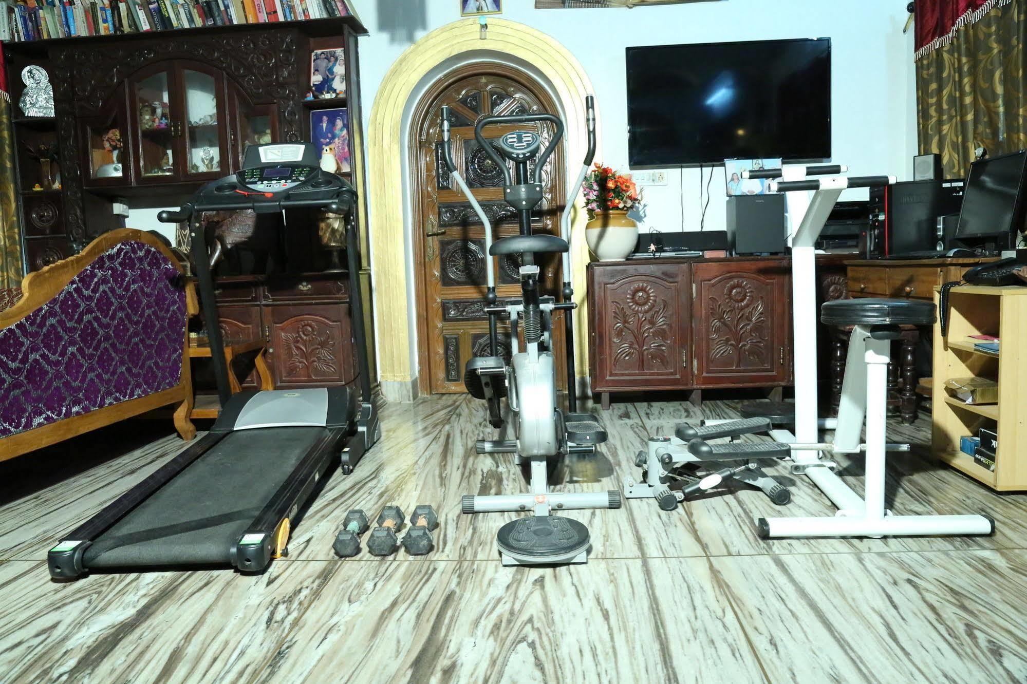 Dream Catcher Home Stay Kochi Екстер'єр фото